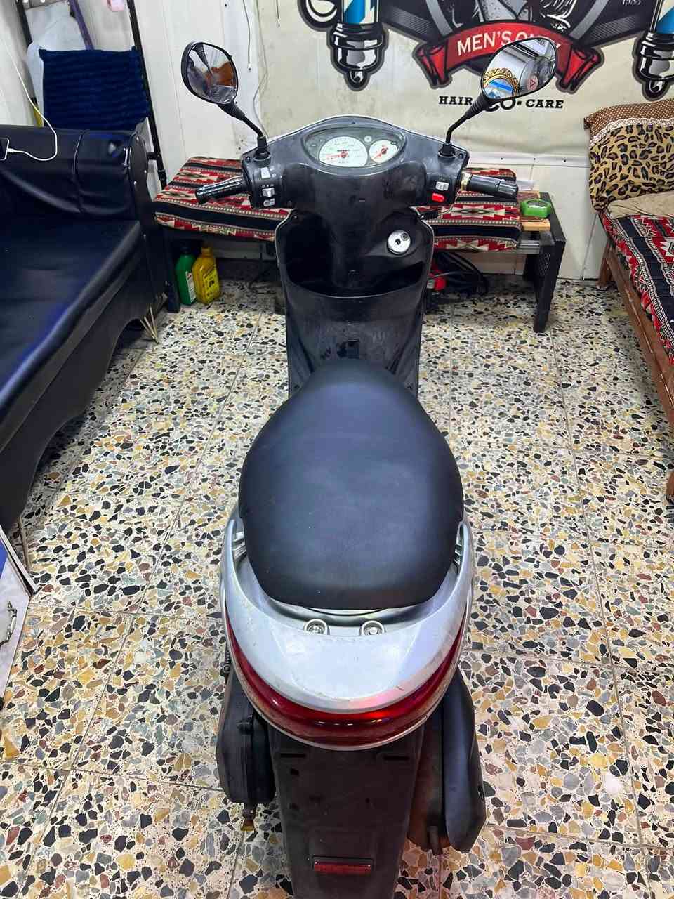 للبيع بريز كفاله عامه اي نقص مبيها مكينه خرسه شك الماع شلعه معدل فول كابريتر اصلي فشكه اصليه دزلجه كيجات كهربايات كلها شغاله السعر 700وبيها مجال بصيط عنوان الاعظميه شواي يتصل ***********
