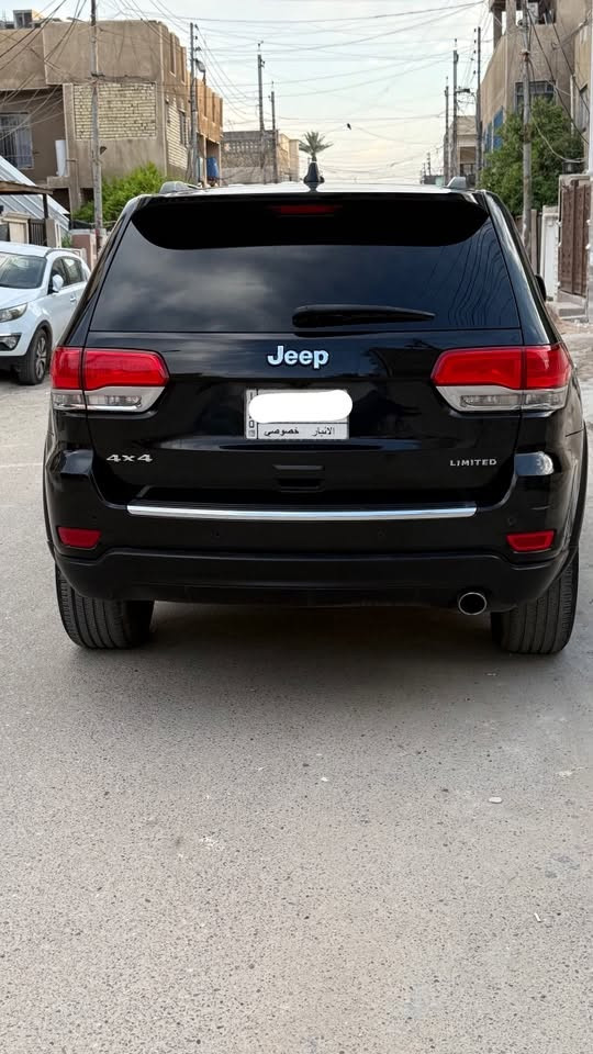 سلام عليكم
للبيع جيب لاريدو موديل ٢٠١٩ رقم أنبار 
فول عدى الفتحه حادثها چاملغ وبنيد
السعر 165 للاتصال
***********
