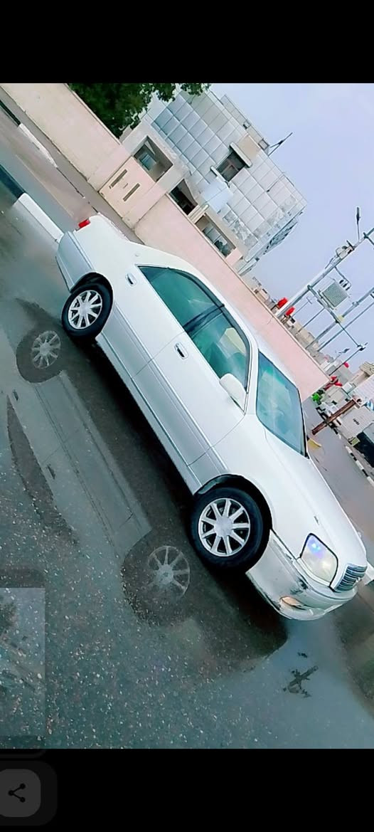 الخصيب***********.سلام عليكم سياره. جنون ملكه اصولي عليها كمرك . اربع دكم. سياره تبريد حداديه. تخم تاير سياره حلوه وجاهزه. كصه جنطه . العنوان سعر . 52بصره ابو الخصيب
