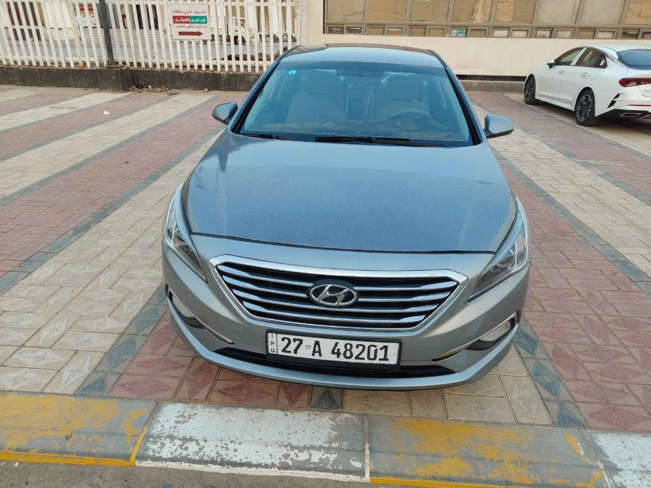 سلام عليكم هونداي سوناته موديل 2015 رقم ذي قار انكليزي بسمي هزه جديده وارد امريكي بس بنيد صبغ فقط بدون دواخل مكينه 2400 عنوان ناصريه السعر 115وبيها مجال بسيط رقم الاتصال ***********
