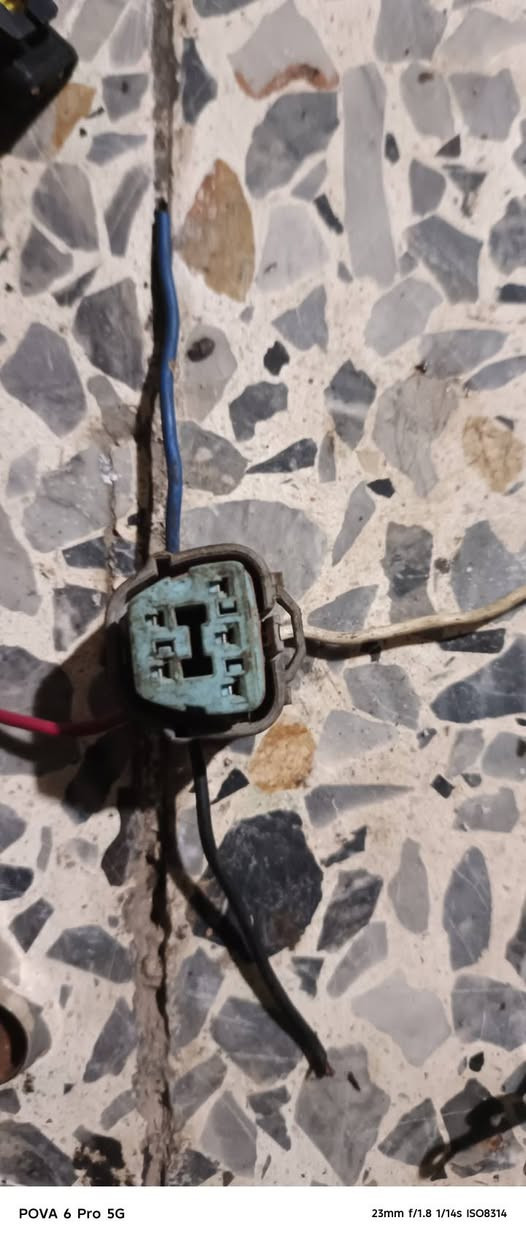 السلام عليكم غراض لبيع اكسنت 2010 فيش حساسات يراسلني وبالخدمه ***********
