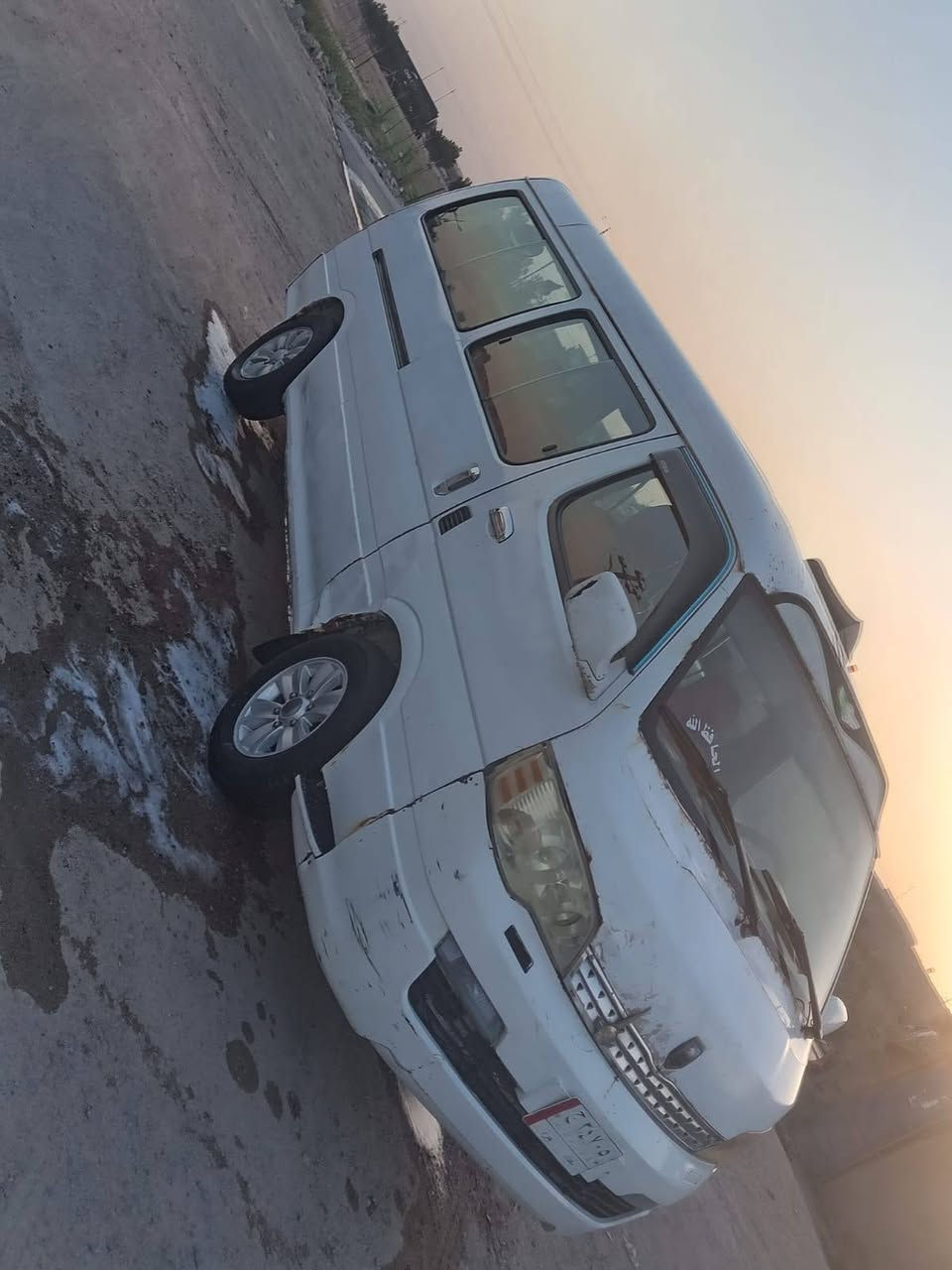 سلام عليكم جنبي موصليه للبيع مكفوله مكينه وكير واكسن وحداديه مكفولات تخم تاير دوشمه نص عمري سياره جديده مكان بصره سعره 30 وبيه مجال ***********
