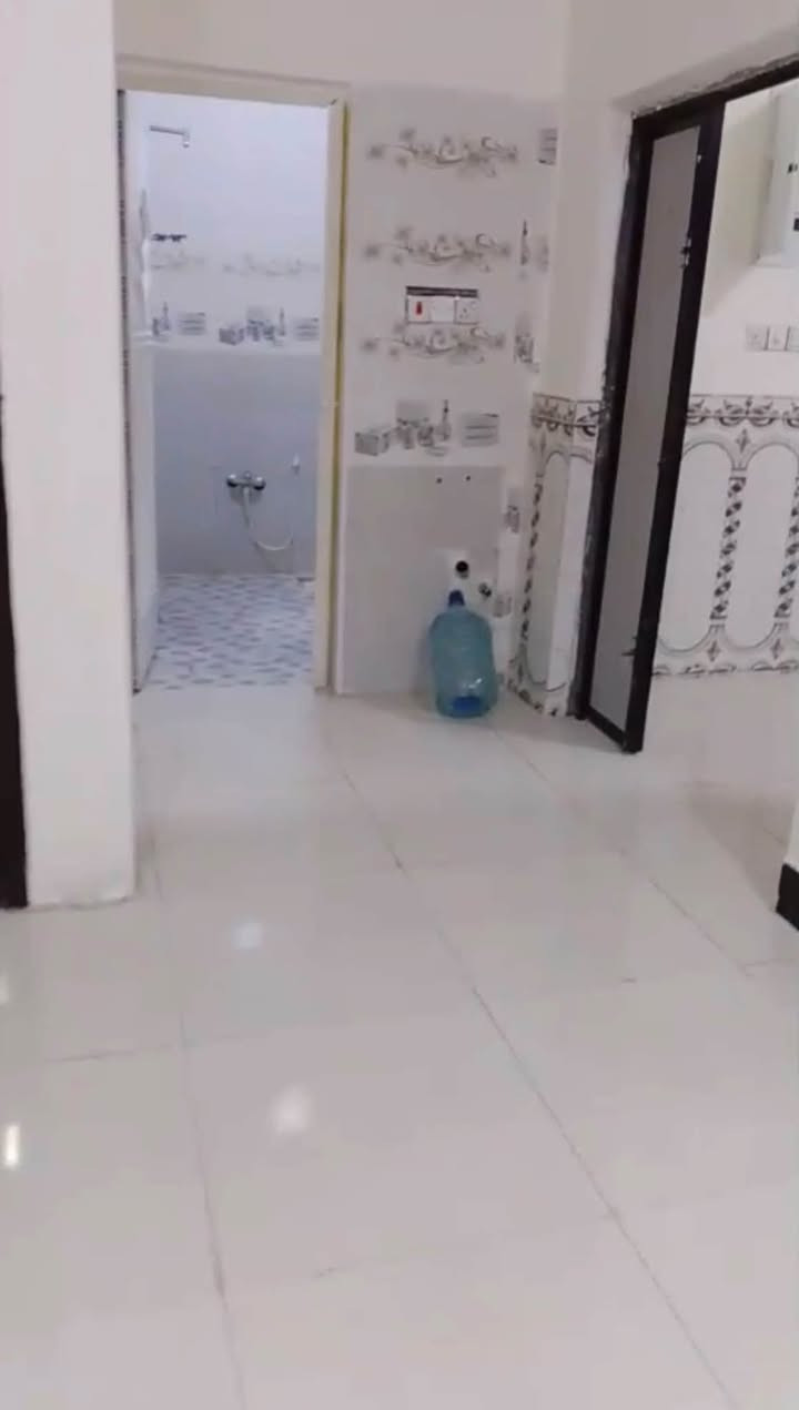 شارع الميثاق • شقه درج • غرفتين