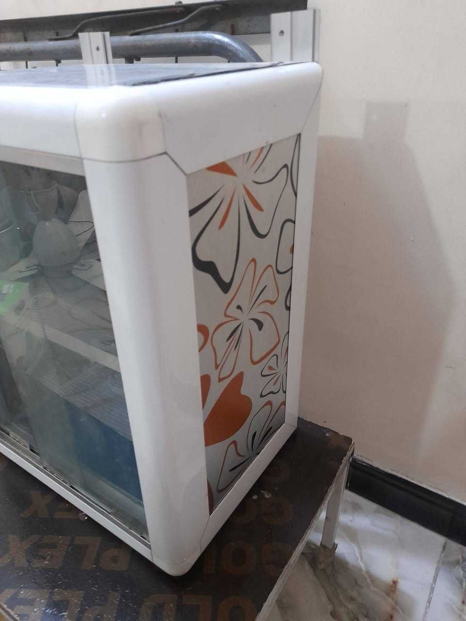 صيدلية المنيوم للاسعافات الأولية ارتفاع ٥٠ سم
السعر ٢٥ الف 
بغداد حي الجامعة
