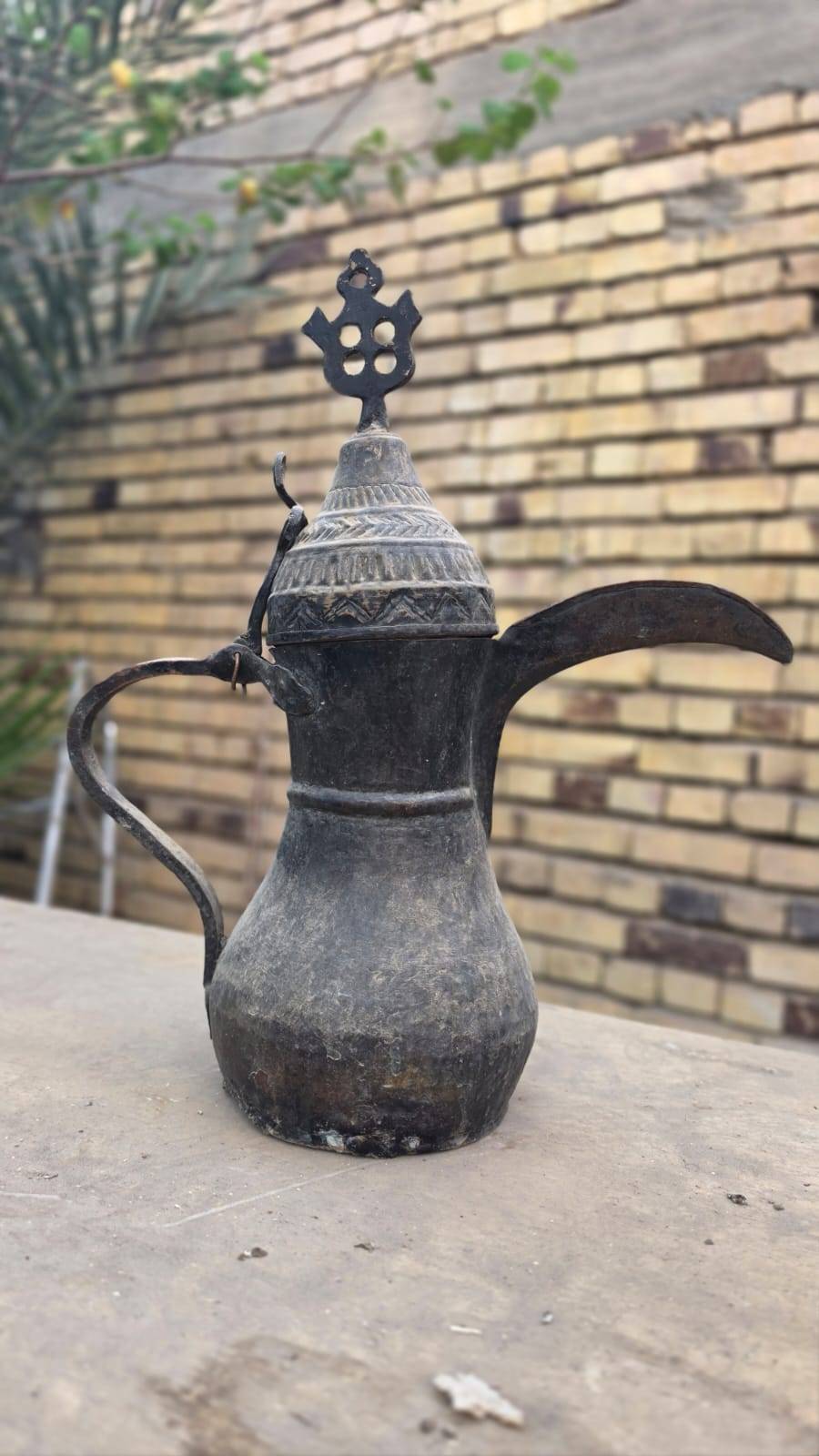 للبيع • مكلف بالنشر