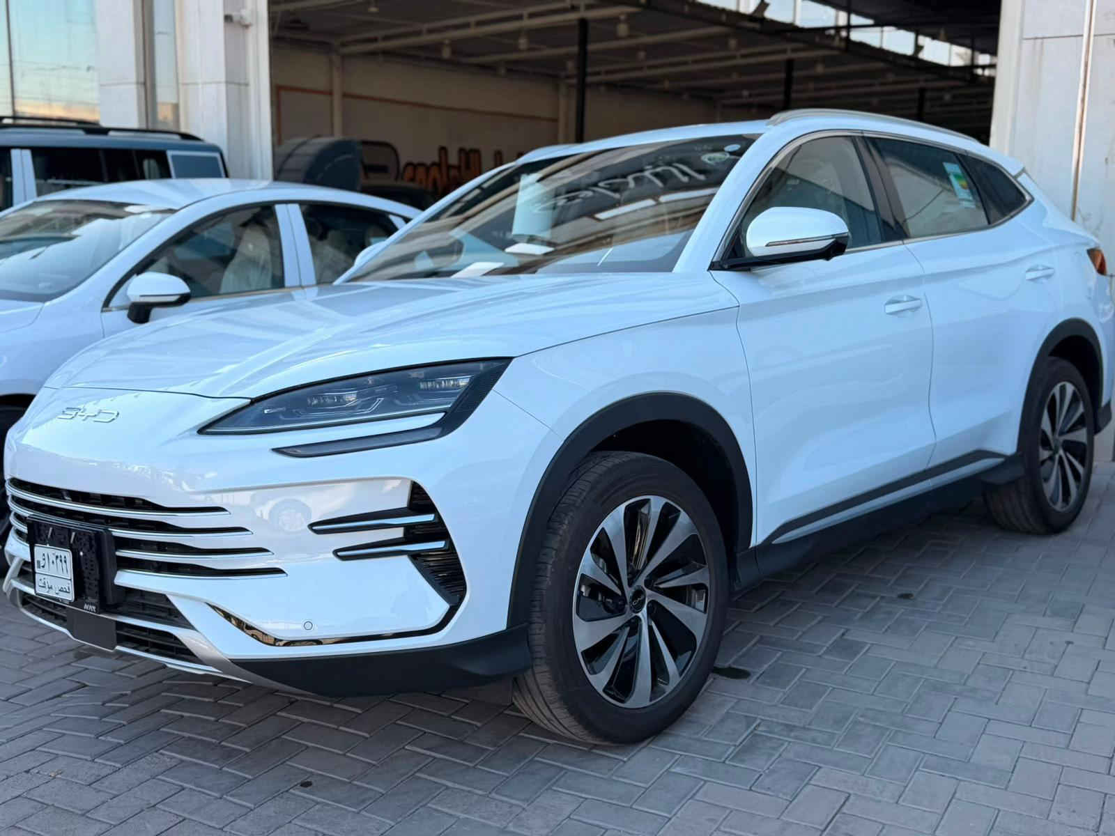 ⁨	🚘 توفر لكم شركة اسمـاعيل البلداوي   ✨ بي واي دي سونج 2026 (BYD Song 2026) ✨ أعلى فئة (flagship) مع ضمان وكالة NAT العراق. ⭕️علق بـرقم 1 ليصلك السعر 👌 --------------------- 🛡️ الضمان الرسمي: ✅ 6 سنوات ضمان على السيارة. ✅ 8 سنوات ضمان على البطارية. --------------------- ⚙️ المواصفات: 🔹 محرك 1500 سي سي هايبرد (Hybrid). 🔹 قيادة ذاتية. 🔹 فتحة سقف بانوراما. 🔹 شاشة دوارة عملاقة. 🔹 عداد سرعة ديجيتال. 🔹 مقاعد جلد فاخرة. 🔹 مقاعد أمامية تبريد وتدفئة. 🔹 مقاعد كهربائية (عدد 2). 🔹 صندوق خلفي كهربائي. 🔹 نظام صوتي فاخر من Infinity. 🔹 كاميرات 360° (4 كاميرات). 🔹 رادار أمامي وخلفي. 🔹 حساسات أمامية وخلفية. 🔹 نظام مراقبة النقطة العمياء. 🔹 مثبت سرعة ذكي (Adaptive Cruise Control). 🔹 تحكم بالمقود من الجهتين. 🔹 منظومة وسائد هوائية متكاملة (Full Airbag System). 🔹 مصابيح أمامية زينون. 🔹 مصابيح خلفية LED. 🔹 ويلات كروم. 🔹 نظام إزالة الضباب والصقيع. 🔹 بصمتان ذكيتان مع كارت تشغيل. 🔹 شاحن لاسلكي مزدوج يشحن جهازين في الوقت نفسه. 🚘تحكم مرآة كهرباء+ تحكمات لمس في جميع انحاء السيارة 🚘انارة داخلية محيطية متعددة الالوان مميزة --------------------- متوفرة بـشركة اسماعيل البلداوي لتجارة السيارات 🇮🇶. --------------------- 📍 العنوان: بغداد – معارض جكوك – قرب بوابة الكاظمية 📍 المعرض: شركة إسماعيل البلداوي لتجارة السيارات --------------------- 📞 للاستفسار والتفاصيل: *********** 📩 أو تواصل معنا عبر رسائل الصفحة بكل سهولة #شركة_اسماعيل_البلداوي_لتجارة_السيارات #  #عروض_السيارات #بغداد #معارض_جكوك⁩
