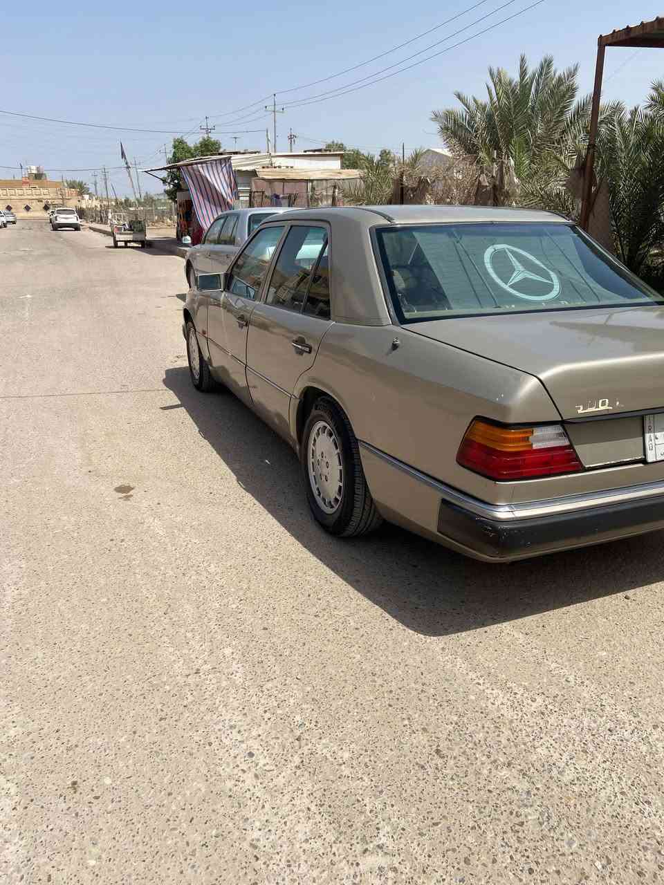 سلام عليكم
مارسدس دب موديل 91
مكينه 2ونص تبريد شغال 
جام كهربائي سلايت شغال
سيارة جاهزه سنويه 27الاستفسار تصل ***********
رقم بصره مكاني ناصريه
سعر48
