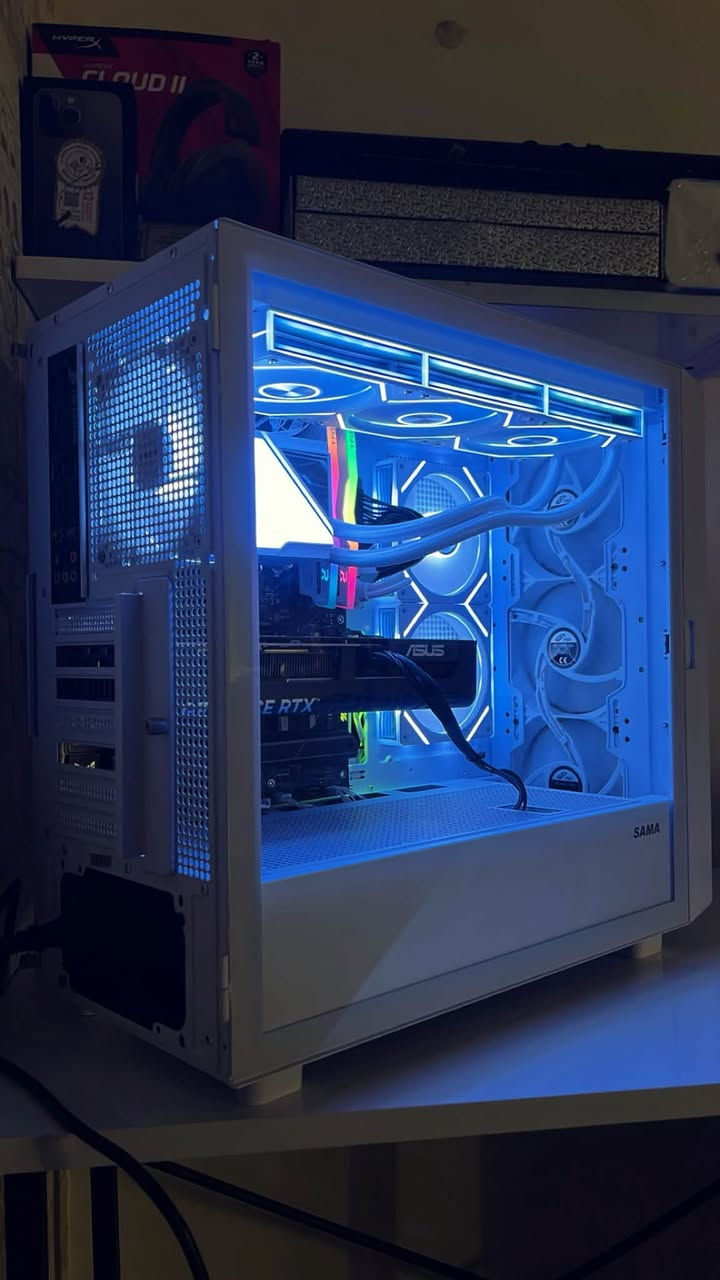 PC Gaming للبيع - مواصفات قوية
* CPU: Intel Core i7-13700KF
* GPU: ASUS Prime RTX 5060 OC 8GB - 3
Fans
* Motherboard: ASUS TUF Gaming B660-Plus
WiFi
* RAM: 16GB (2x8GB) T-Force RGB 3600MHz
* SSD: Kingston 1TB
* Cooler: Jungil Stellar R5 360 ARGB - 360mm
* PSU: DeepCool 750W 80+ Bronze - White
* Case: SAMA V Plye ARGB - White
الpc كلش نضيف وحرفيا ما افتحه وشرط بإيدك
تفحصه
السعر 1,850000 وبيها مجال
المكان بغداد الحارثيه
للتواصل ***********
