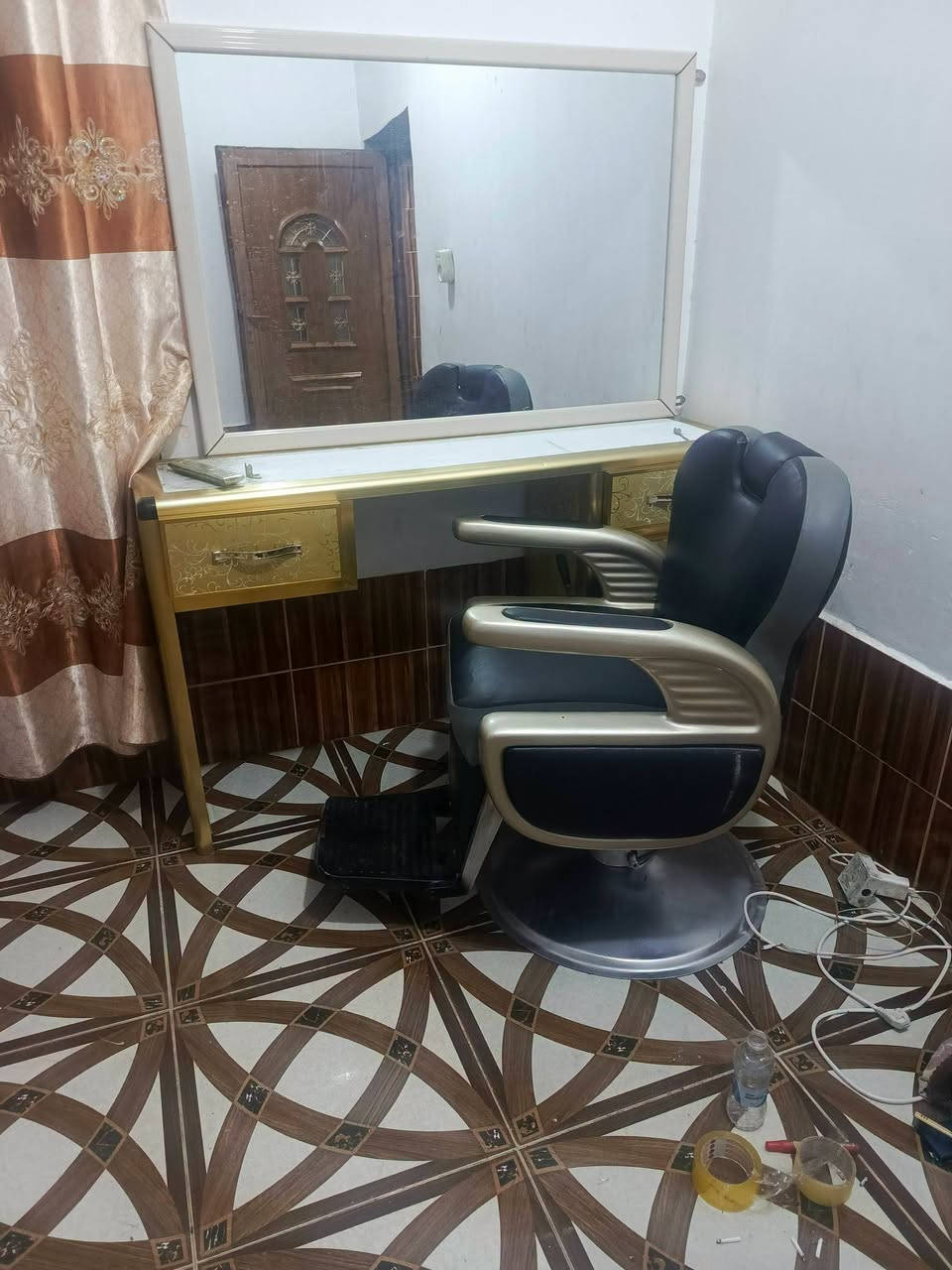 كرسي 💺 حلاقة مع ميز وامراي الميز المنيوم    كلش انضاف شغال  اخو الجديد مع ميز او مرايه
شبح 👻 اكبر حجي بل شبح 👻
الانبار القائم الكرابله 
السعر 
ع خاص 
او وتساب 
او ع رقم 📱
رجانه 
***********
كرسي 💺 حلاقة مع ميز وامراي الميز المنيوم    كلش انضاف شغال  اخو الجديد مع ميز او مرايه
