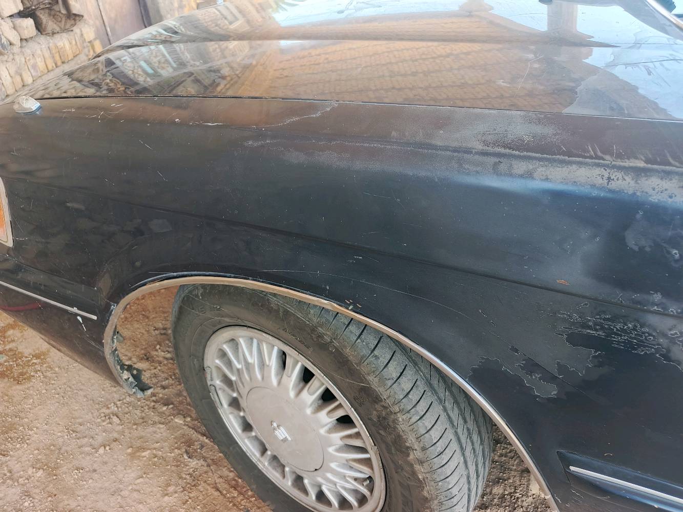 ارنب موديل ٩٤ مكفوله من الصبغ والضربه والخياس وكص ونقل جثه  غرفه السياره جديده شاشه دشبول مكينه ٣٠٠٠ ديلكو حداديه جديده تبريد ثلج منضومه جديده سنويه لل ٢٨ مكان السياره الديوانيه الحمزه الشرقي السعر 70 وبيه مجال علما ان صاحب السياره المالك بالحمزه الشرقي
