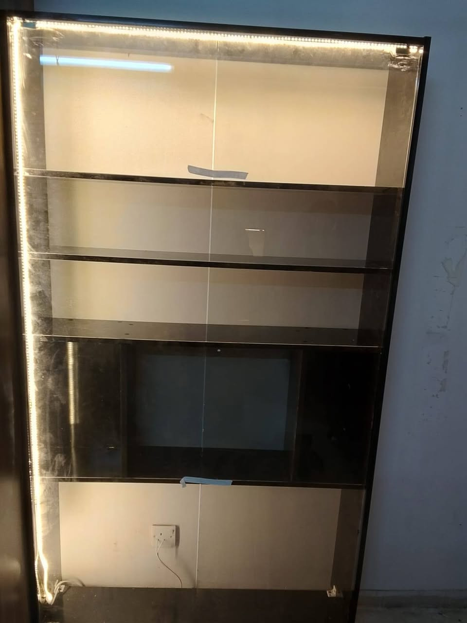 *********** ابو حسين للديكورات كهرباء
