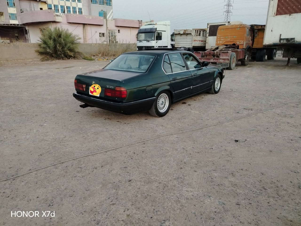 السلام عليكم 735 موديل 1993مكينه  كير مكفولات صدر أمامي وخلفي مبدله جديد تبريد شغال رقم بغداد فول مواصفات فتحه شغاله دبل ايرباك مضخم صوت كهربائيات كلها شغاله وبلاديه شركه نوزلات فيت بم جديد السياره نقصها صبغ تخم تاير جديد السعر 30.   ***********
