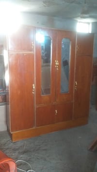 للبيع كنتور  ابو ٤ ابواب ملحق  اسعر  ١٣٥ الف   مكان محال ابو غريب شارع...