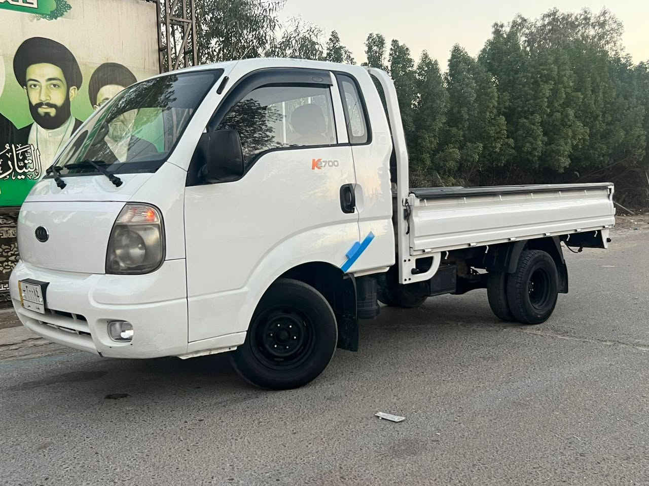 السلام عليكم كيه موديل 12 محرك 2700 رقم بغداد سنويه بسمي مكفوله حادث والصبغ والتبديل محرك وكير وكسن كفاله تبريد ثلج تخم تاير جديد خلفي 13 كوري دواخول شركه *********** السعر 100 وبيها مجال بصيط عنوان بغداد حي الامين خاص مغلغ
