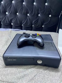 اكس بوكس 360 محمل بي العاب بس بدون محولة جهاز وجوستك وكيبل hd  السعر 6...