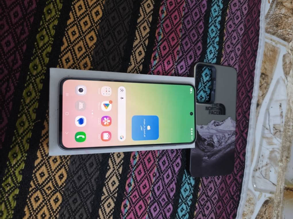 سلام عليكم للبيع سامسونك اي 56 G5 ذاكرا 256=8 مستخدم ايام كسر كارتون لون مميز وردي كامل ملحقات كيبل كارتون جهاز مكفول من الزلغ شرط نضافه 100 سعر 400 قفل قفل بدون عمله رقمي ***********  العنوان ميسان عمارة, ميسان
