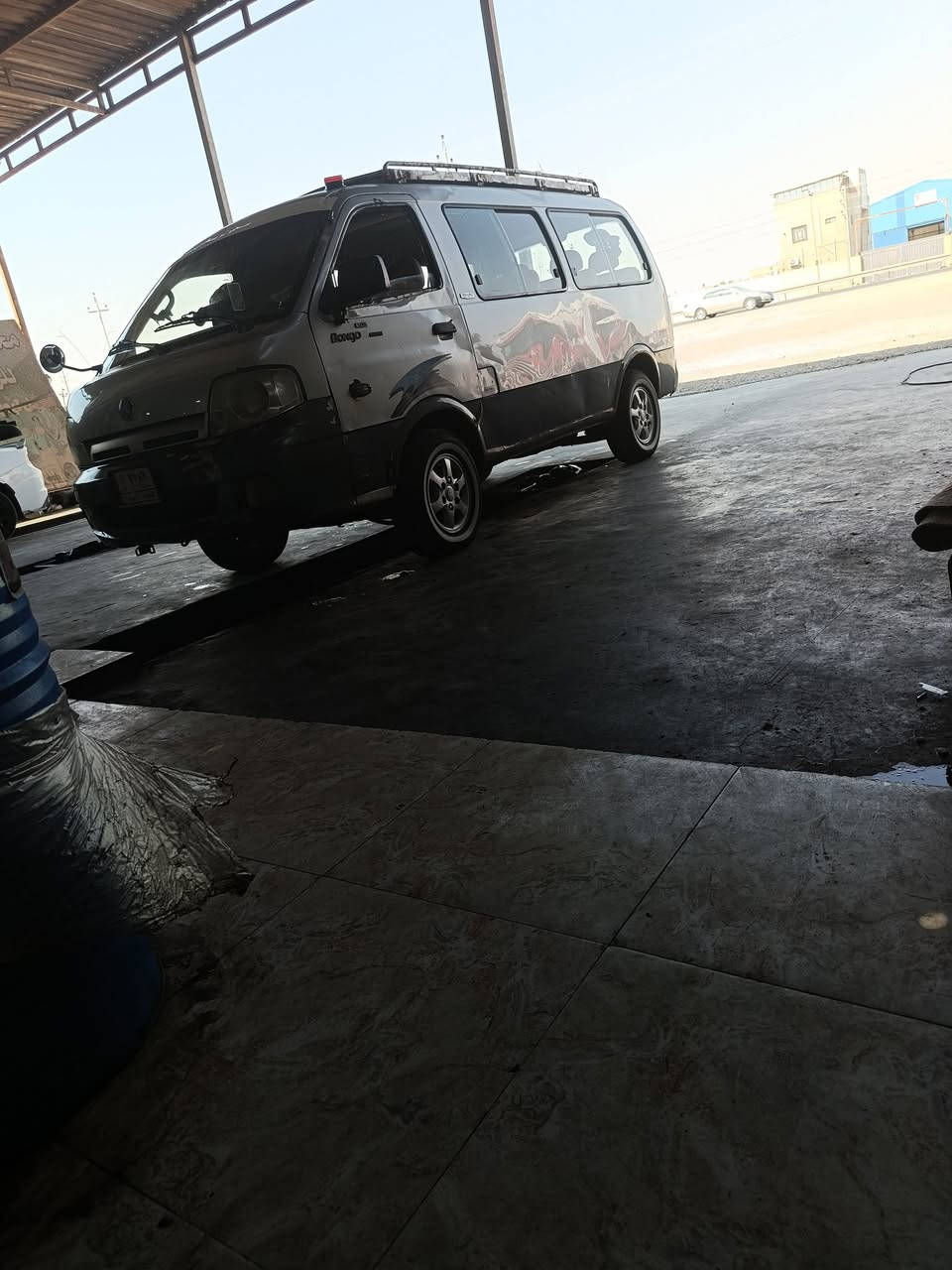 سيارة • للبيع • بصرة