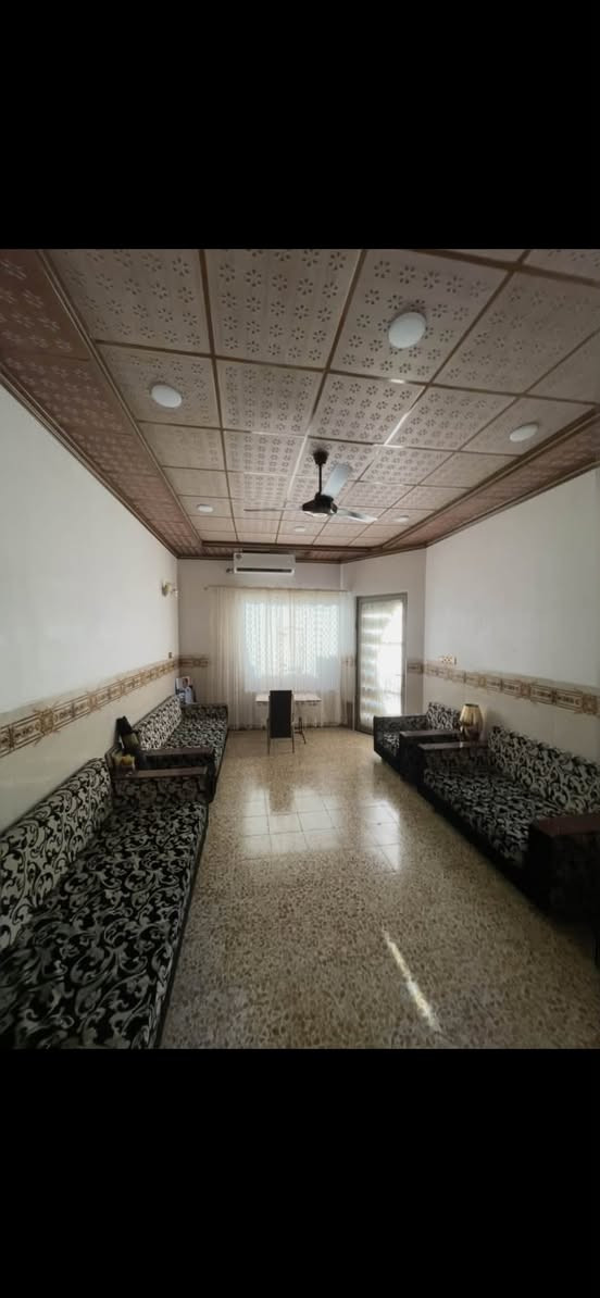 🏡 دار للبيع في الموصل – حي الميثاق 🏡
العنوان: الموصل / حي الميثاق – بالقرب من إعدادية النيل
المكتب المسؤول: مكتب التهاني للعقارات
✨ مواصفات العقار:
 المساحة: 150 متر مربع
 الواجهة: 7.50 متر
 التصميم: طابقين (خارطة حديثة واستغلال ممتاز للمساحات)
📌 تفاصيل التقسيم الداخلي:
 الطابق الأول:
 استقبال واسع
 صالة معيشة
 مطبخ
 غرفتان نوم
 صحيات
 الطابق الثاني:
 4 غرف نوم
 صالة معيشة
 صحيات
📞 للاستفسار والتواصل:
يرجى زيارة #مكتب_التهاني_للعقار أو الاتصال على الرقم:
***********
‭*********** 
‭***********

نص مكتوب في الصور:
- مكتب التهاني للعقار
