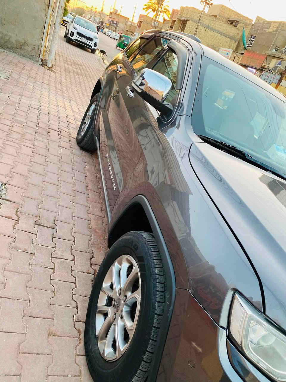 جيب   فئة لمتد خليجي
موديل ١٤ رقم بغداد  

جديد سنوية جديدة

فول السياره 

محرك 3600

فور ويل

دبل اكزوز

بانوراما

كشنات تدفئه تبريد وكهرباء امام وخلفي تتفئة

نظام ميموري خزن لكشن السائق

ستيرن تدفئه 

شفتات بالستيرن

كامره خلفيه دواره

مري قلاب +هيتر بالمري

مري تعتيم ليلا

اًشاير بل مري 

تاير جديد

صدر امامي و خلفي جديد 

بوش فرم ممة جديد 

راديتر مي مكثف جديد 

باتري جديد 

تبريد جديد  

دمام خلفي 

جنطه كهرباء

زراكات بلايت 

بعد بيهه هواي مواصفات

السياره ماناقصها اي شي 

ماشيه.   .171 كم

وقابل لزيادة 

المحرك مفتوح ما عرف شبي من اخذتهه هيج بس خير من الله لا تنقيص ولا خربطة

بيهه صبغ الدعاميه لامامي ونص الخلفيه وبيهه بارد قليل

السعر 210 بيع او مراوس اوباما 12 او 13 ابيض

مكان السيارة الحسينية 

*********** واتساب
