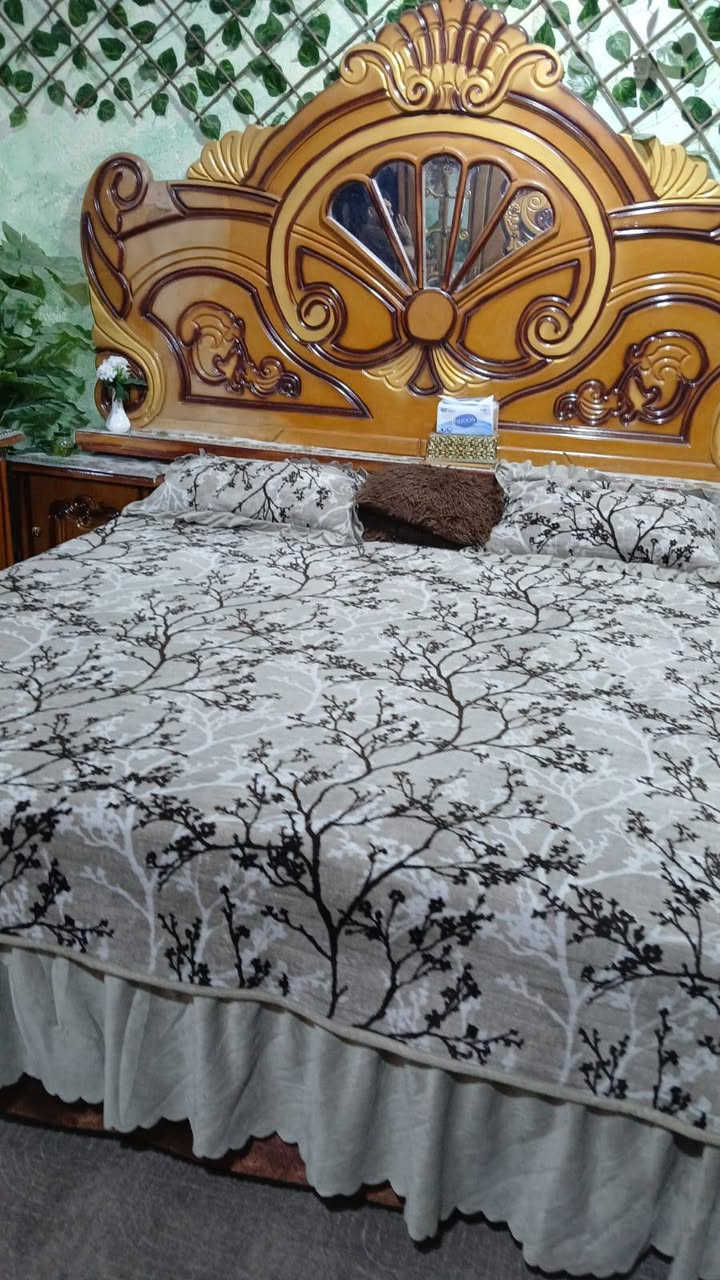 توجد غرفه نوم للبيع مكان البصره شط العرب لل اتصال ***********

