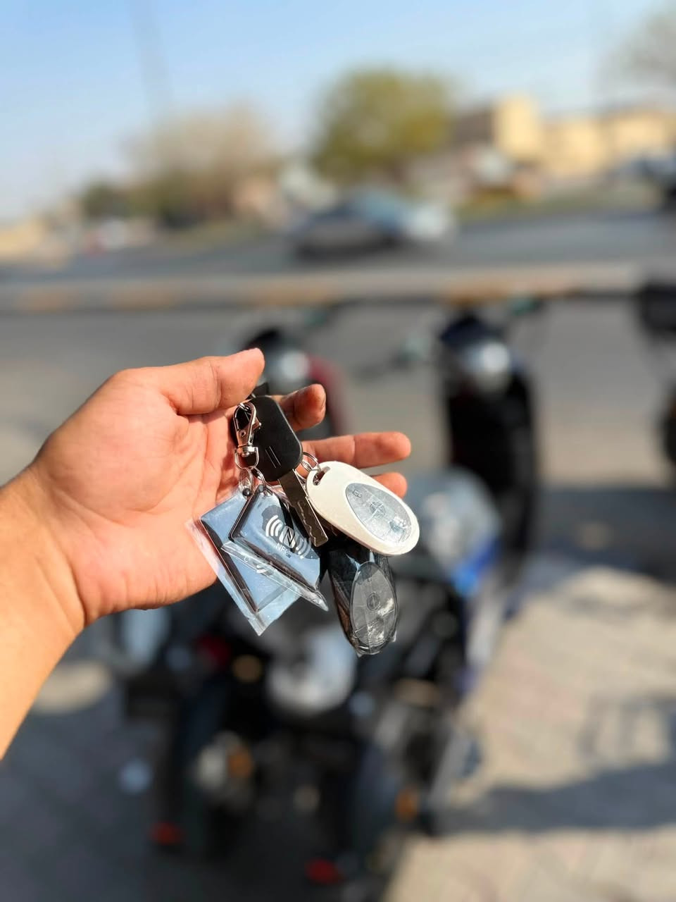 دراجه ريان R900
رجع اتوفر بجميع الوانه 

يتوفر نظام اقساط الرافدين حصراا✅
موظف مدني /عسكري /متقاعد✅
تسديد بدون مقدمه ✅

والبطاقه راح تبقى عندك    بنظام التقسيط المريح✅

حجم الملف1200W✅
نظام البريك دسك البريك الامامي وخلفي يعمل بنظام مانع انزلاق✅

عدد البطاريات 5ريان الاصليه ✅

حجم التاير10/350✅
شاشه ايباد تحديد اعطال دبل اشاره ✅

شاحن لموبايل جهاز انذار مانع لسرقه ✅
ثلاث سرع بريك هايدروليك ✅
شاشه حديثه 2027✅

يوجد صيانه كافه انواع الباسكلات ودراجات الشحن✅

متوفر كافه قطع الغيار ✅

🚍🚍توصيل كافه محافظات العراق ✅

متوفر بطاريات اصليه الصغيره والكبيره والاسعار تنافسيه ✅
عنوان/كربلاء حي الحسين مقابل البناء الجاهر جهه محلات الجمله مواد الغذائيه✅
معرض✅
حسين صاحب ✅
للاستفسار الاتصال على الاقام 📞📞
***********
***********
