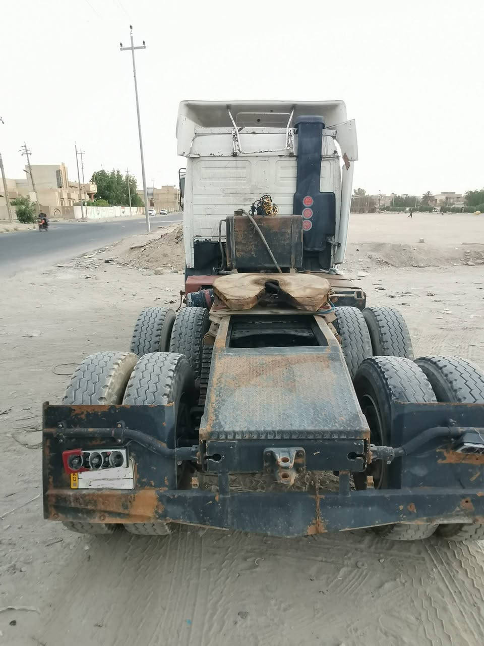 سلام عليكم
للبيع السيارة راس تريلة المانيه موديل ٩١
تفاصيل السيارة
نص جي أف مكينه ٢٨ كير ١٣٠
راس بلادي كفالة شاصي وكير ومكينه ومجموعة السيارة بأسمي العنوان كربلاء.. للاستفسار *********** اتصل وتدلل هاي الصور كدامك
