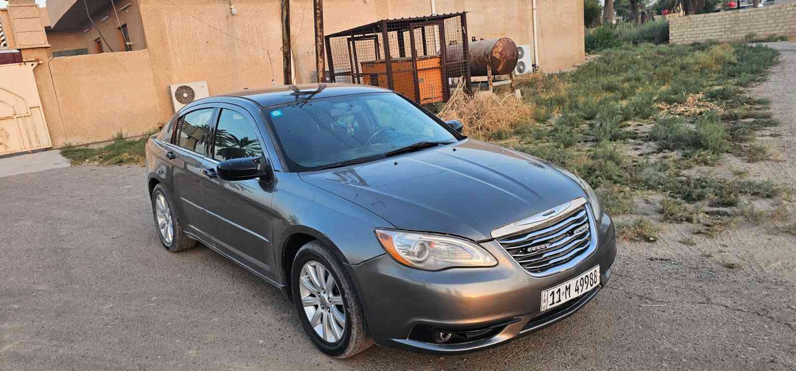 سلام عليكم
للبيع كرايسلر c200 
2013 وارد امريكي 
حادثها دعاميه اماميه فقط
مكينه 2400 رقم بغداد الجديد 
السياره مكفوله من كلشي كير مكينه 
صدر امامي خلفي تدفئه تبريد كله جديد 
كهربائيات كلها شغاله وباقي المواصفات معروفه 
السياره بيها بنيد وقبط جنطه كلير اثر جراد 
وموجوده صورها قبل لا تنرش كلير 
مكان السيارة بغداد الكرخ 
***********
