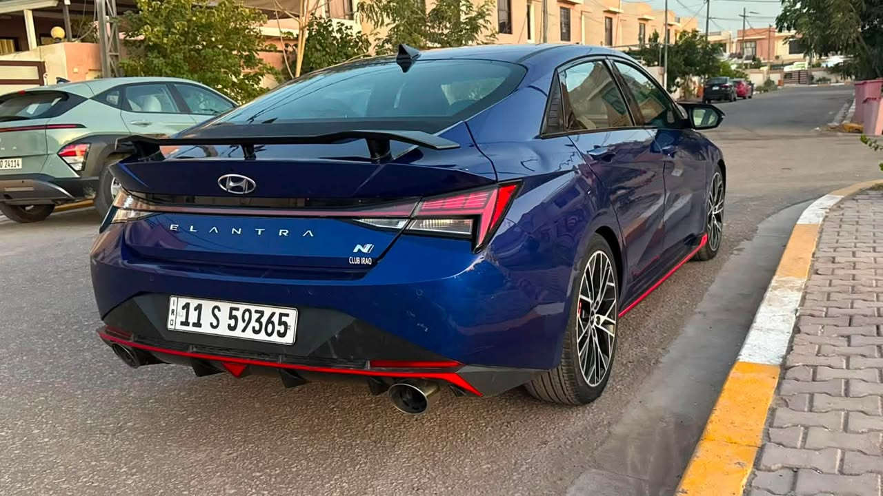 النترا N 2022 
مواصفاتها معروفه محرك ٢٠٠٠ تيربو
صور الحادث والسونار بالمنشور 
رقم بغداد مداور ثاني يوم 
نقصها دعاميه إماميه وصبغ البنيد والجاملغ جارد والتبريد مرات يشتغل ومرات لا 
السعر ١٣٢ 
مكانها حله شارع ٦٠ 
***********
