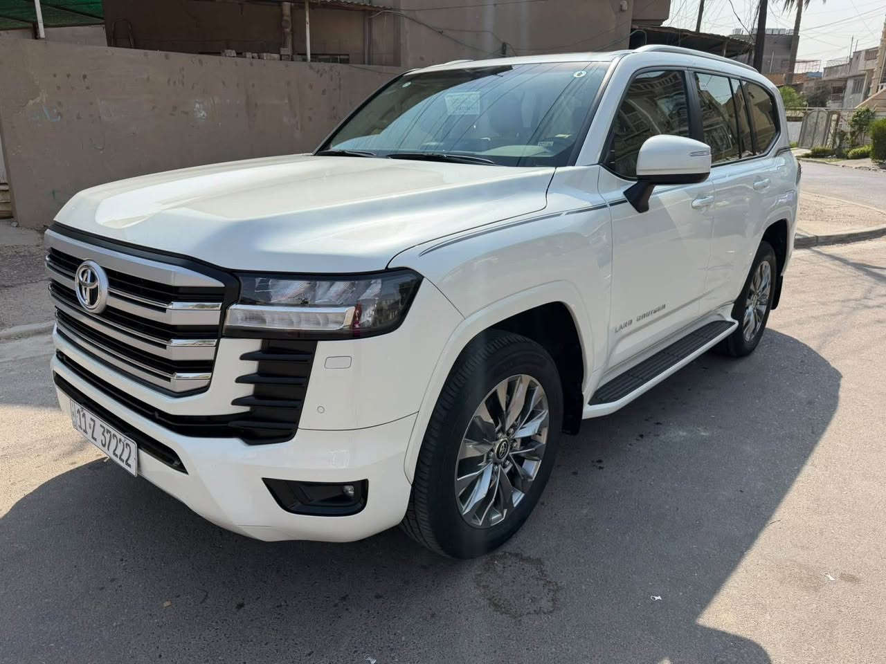 لاندكروز GXR • ٢٠٢٥ • ٤٠٠٠٠ كم
