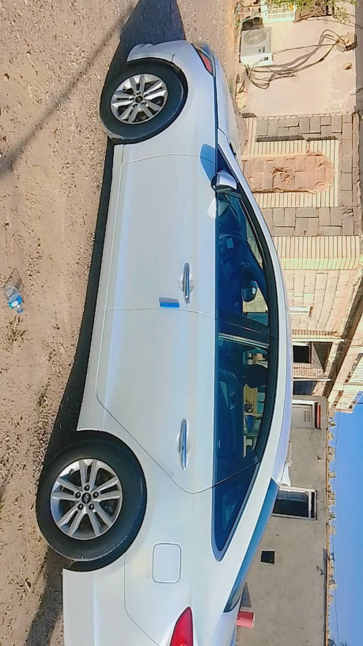 السلام عليكم سوناتا موديل 2017 وارد امريكي ظرر كم قطعه مصلحه بدون تبديل وبدون دواخل ابيع مصبوغة جاهزه من كلشي لبيع اوو للمراوس بسياره أقل منها مكاني العلم لاستفسار الاتصال ***********
