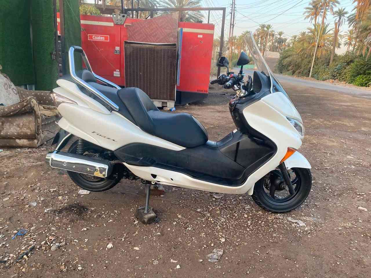 سلام عليكم
للبيع ادراجه فورزه 
0/9فول مواصفاتً
ماشيه 17 الف 
2 بصمات 
4 كير 
سبورت 
وكير عادي 
واتوماتيك 
بلاديه مابيه أي نقص 
رمبه جديده كفاله 
جامه طويله 
سعر خاص 
السكن بغداد 
الكاضميه منطقه  الطي 
أو قرب جسر المثنى 
*********** بي وتساب
