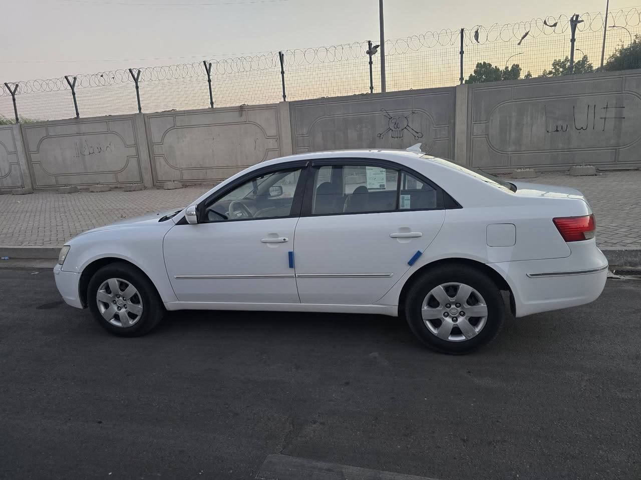 للبيع او المراوس بسياره عاليه وانطي فرق
سوناتا 2010 خليجي لون ابيض محرك 2400 
بيها قطعتين صبغ فقط الصندوق والجاملغ الخلفي 
باقي السياره كفاله كلشي شغال بيها السياره وما ناقصها برغي 
رقمها دهوك انكليزي تحويل مباشر 
مكاني بغداد 
للاستفسار *********** اتصال او واتساب
السعر 110
