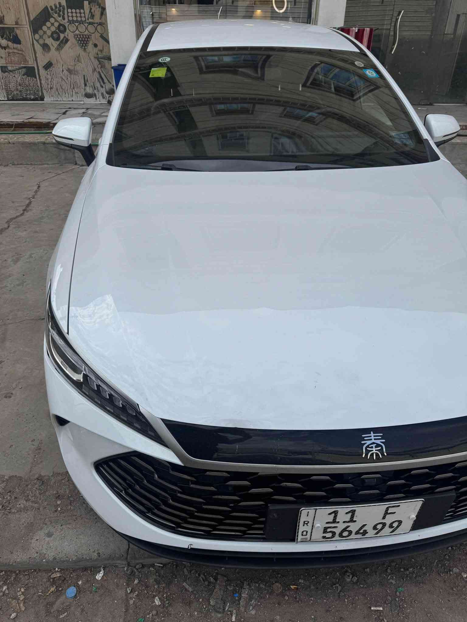 :
---
*للبيع BYD Qin Plus - موديل 2025*

*السعر: 19,700 وبيها مجال بسيط جداً*
*العنوان: بغداد - حي العدل*
*الممشى: 25,000 كم*

*مواصفات السيارة:*
✅ الموديل: 2025
✅ المحرك: يعمل لشحن البطارية
✅ النظام: 3 أنظمة هايبرد بنزين + شحن ذاتي
✅ الداخل: جلد زيتوني
✅ التشغيل: بصمة + كارت
✅ شاشة كبيرة
✅ هاند بريك بصمة + Auto Hold
✅ تبريد قطعتين
✅ 10 ايرباكات
✅ الشاحنة الأصلية جديدة بعدها بالجيس ممفتوحة

*حالة السيارة:*
🔹 بيها طخة بجاملغ الأمامي ورصعة بالبنيد

*للاستفسار: ************

---

*نسخة قصيرة للكروبات:*

للبيع BYD Qin Plus 2025
ماشية 25 الف
فول 1/1 جلد زيتوني 10 ايرباكات تبريد قطعتين بصمة كارت
3 انظمة هايبرد شاحنتها جديدة بالجيس
بيها طخة جاملغ امامي ورصعة بنيد
السعر 19,700$ وبيها مجال
بغداد حي العدل ***********
