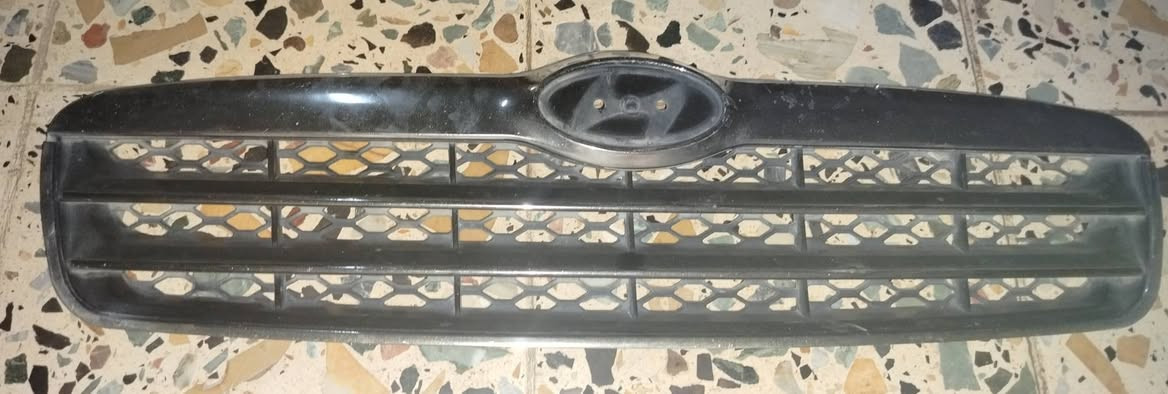 اكسنت ٢٠١٠ • قطع غيار • واتساب