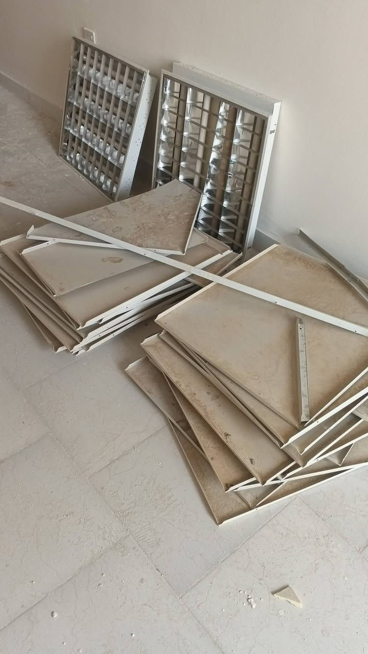 اسلام وعليكم عندي كادر تفليش تنضيف البيوت سبيس حدل تزفيت بناء طابوك بلوك حجر صبت نضافه تصليح بيوت ترميم صبغ واجه جمس كلشي موجود ‏‪***********‬‏ هاذه رقمي
