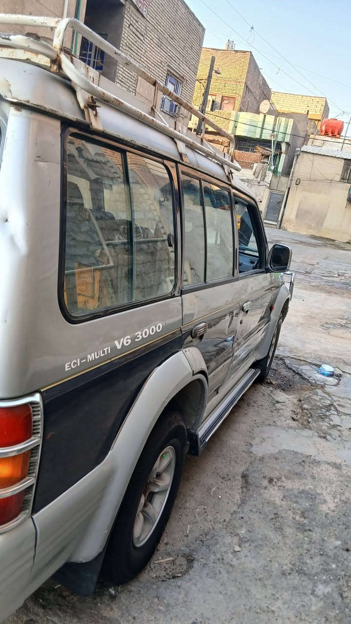 باجيرو البيع موديل 96 يسره بلاديه مكينه فيفيتي وكير جدد تخم تاير جديد رقم دولي سنويه31
السعر ب55 وبيه مجال بسيط 
رقم الهاتف ***********
باجيرو البيع موديل 96 يسره بلاديه مكينه فيفيتي وكير جدد تخم تاير جديد رقم دولي سنويه31
