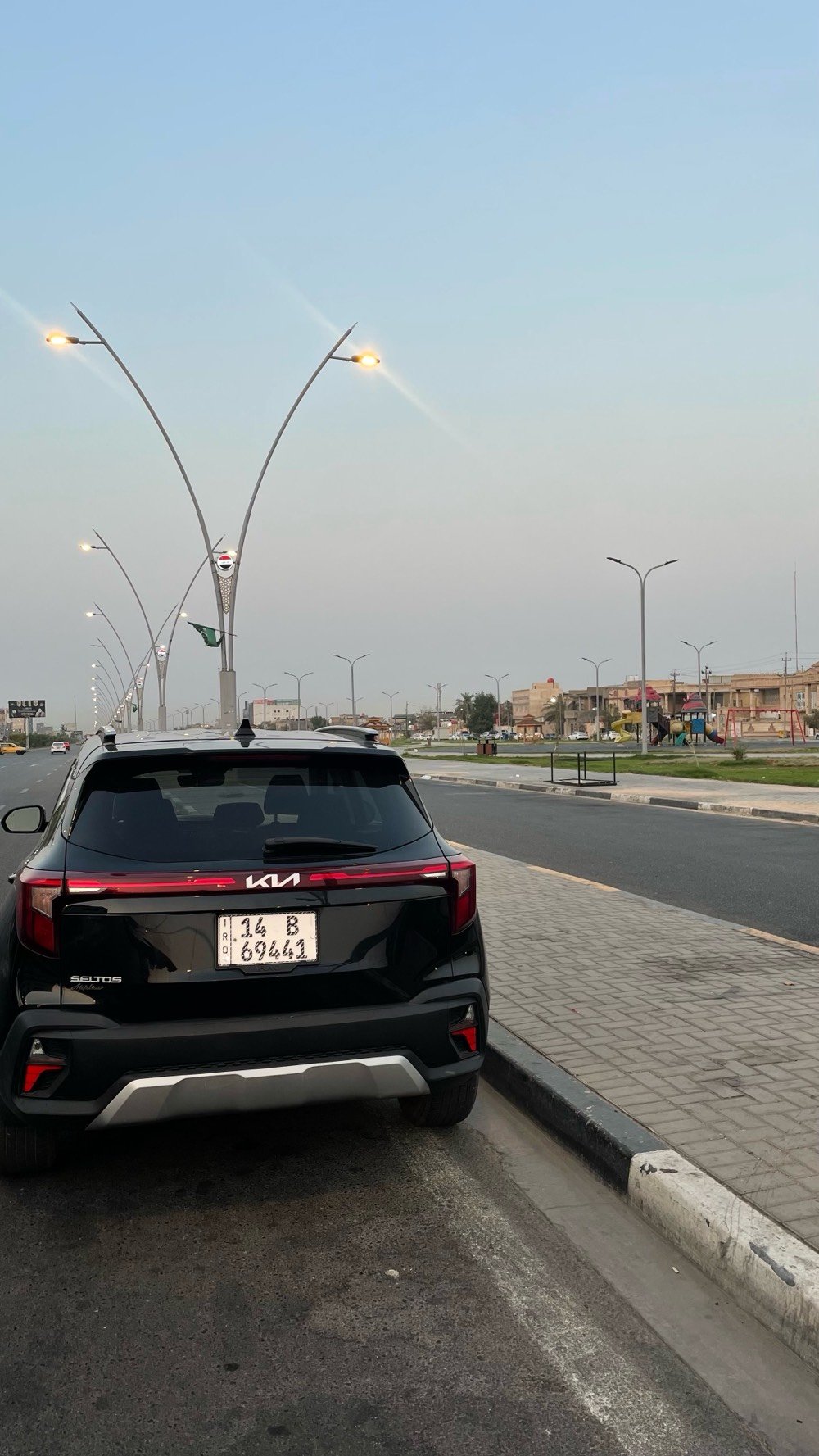 كيا سيلتوز 2024 لون مميز اسود وارد امريكي حره باسمي
محرك 2000 دوش
كير cvt 
رادارات وحساسات
تنبيه بالمرايا
شاشه دجتال 
شاشه كبيره كار بلي واندوريد اوتو 
قياده ذاتيه 
تحديد مسار 
اوتو هولد
بريك داون
سياره عاليه حلوه 
كامره خلفيه
عداد الكتروني
شاشه اعطال 
سياره نظيفه ماشيه فقط 40،000 كيلو متر 
حادثهه جاملغ وبنيد
سعرها 143 وبيهه مجال للشرايه
رقمي 
***********