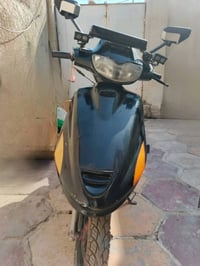 فراشه للبيع بسعر مناسب    دراجه مرتبه وكامله من كل النواحي شغاله سلف و...