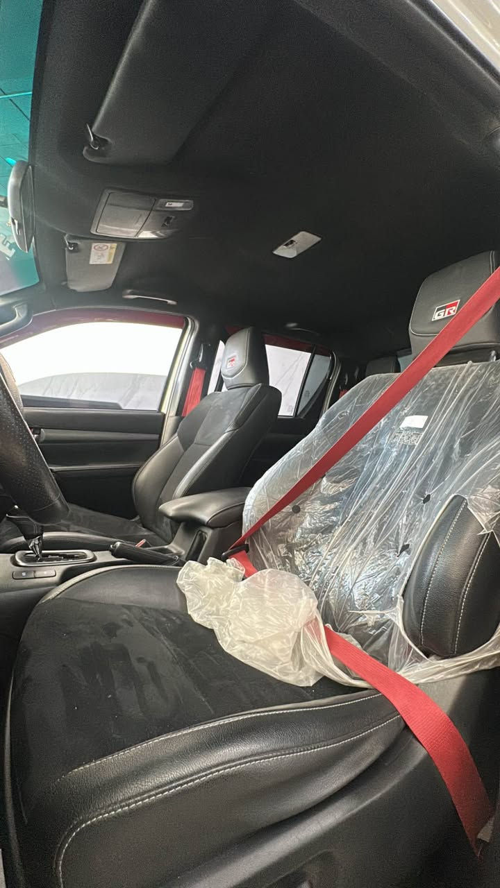 Toyota Hilux GR 2024 
فول مواصفات 🔥
تايرات جبليه 🔥
سياره شريكه جيهان ✅
بدون دعم و صبغ Clean ✅
سعر : 417$ ورقه و مجال ✅ دهوك, العراق
