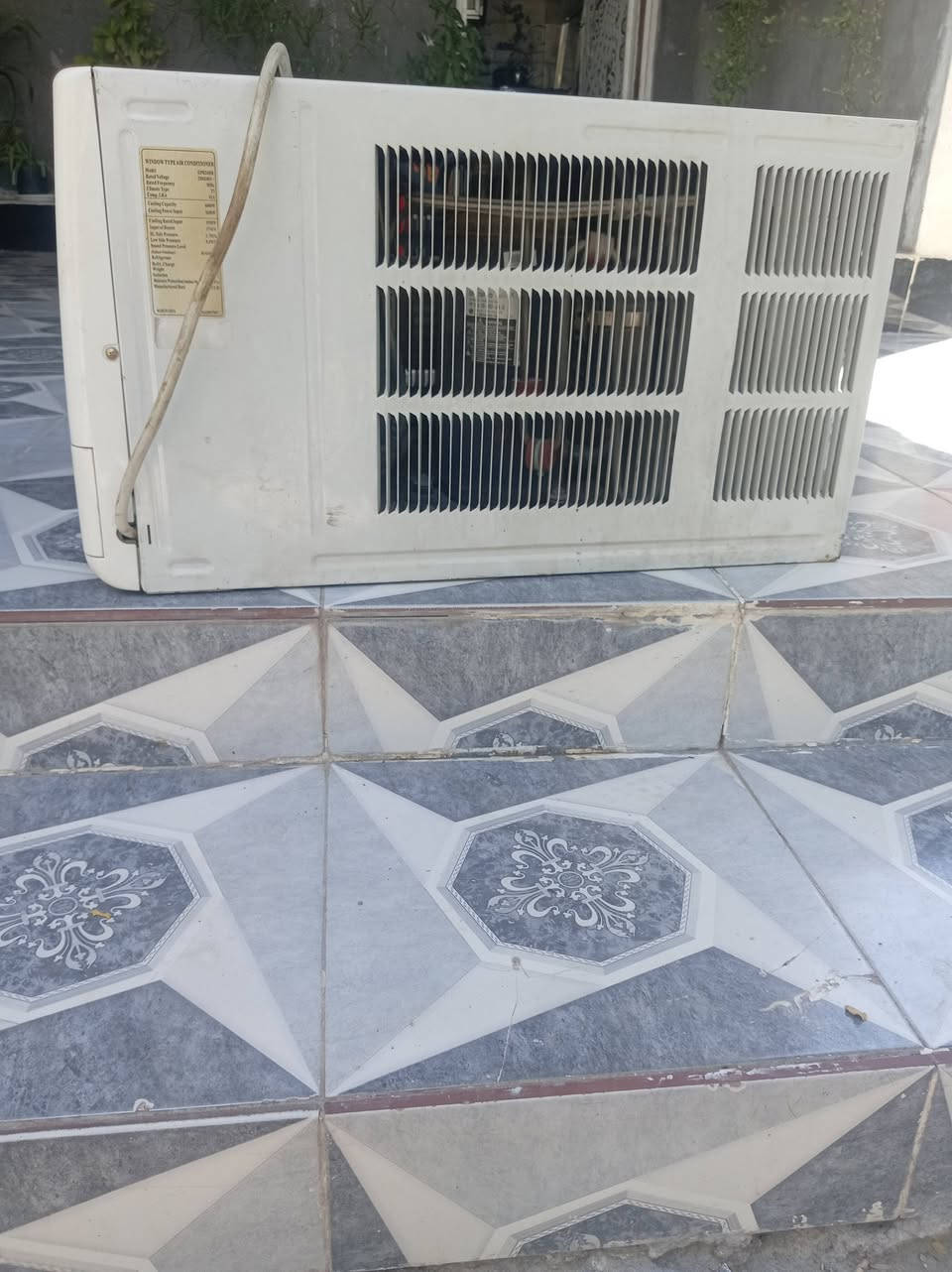 متاح مكيف جبسون ٢ طن 
الرقم ***********
