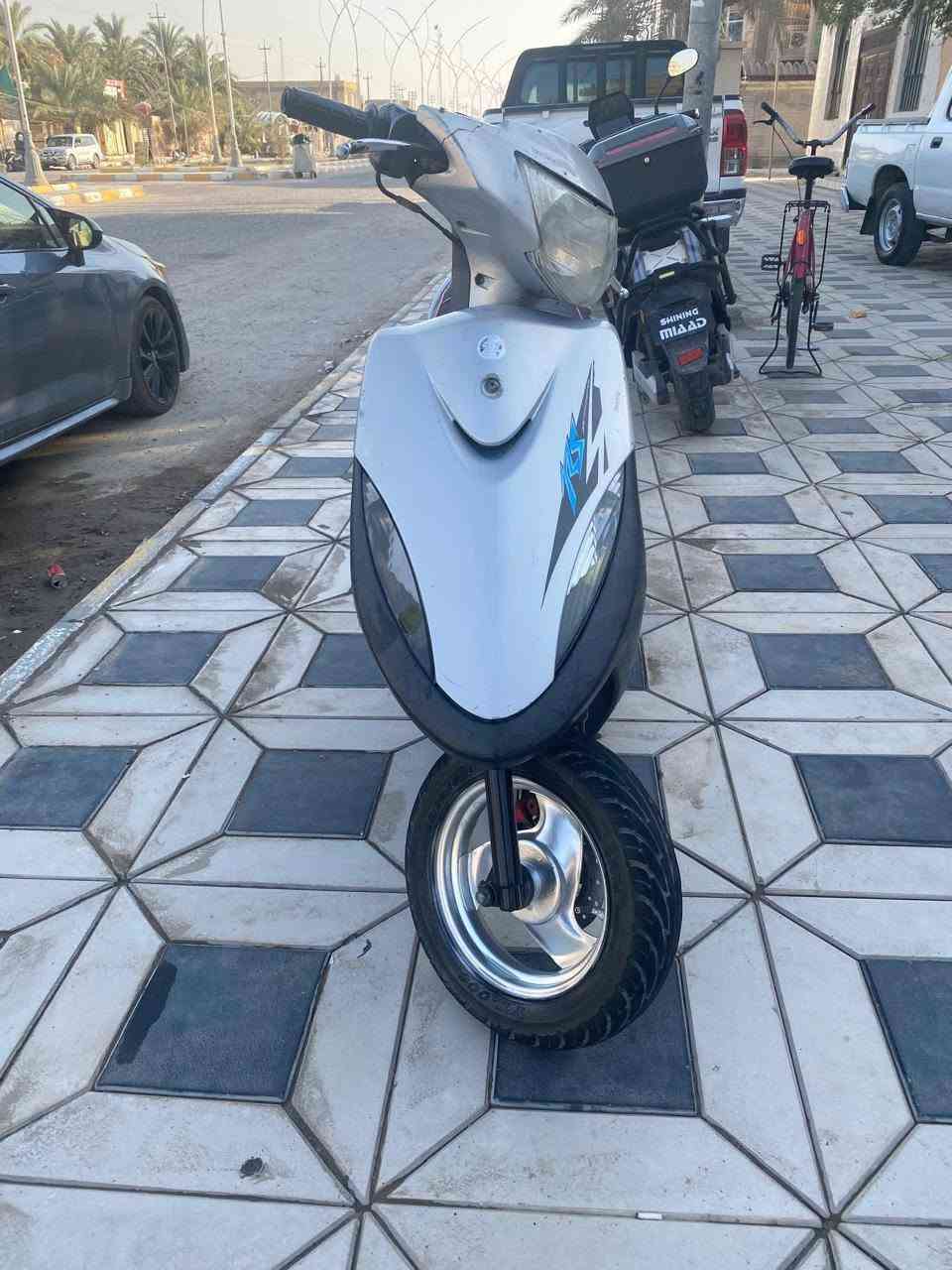السلام عليكم
دراجه ماكس عدله للبيع دراجه بلاديه للخير سلف هندر لايت بكلايت زوج تايرات جدد دراجه مابيها اي نقص كامله للخير ملاح كفرات اصلي  دراجه ختم واحد وي المكينه ناصريه مركز السعر 600 والشراي يشلع عيوني *********** 
(بالعافيه ع الياخذها)
