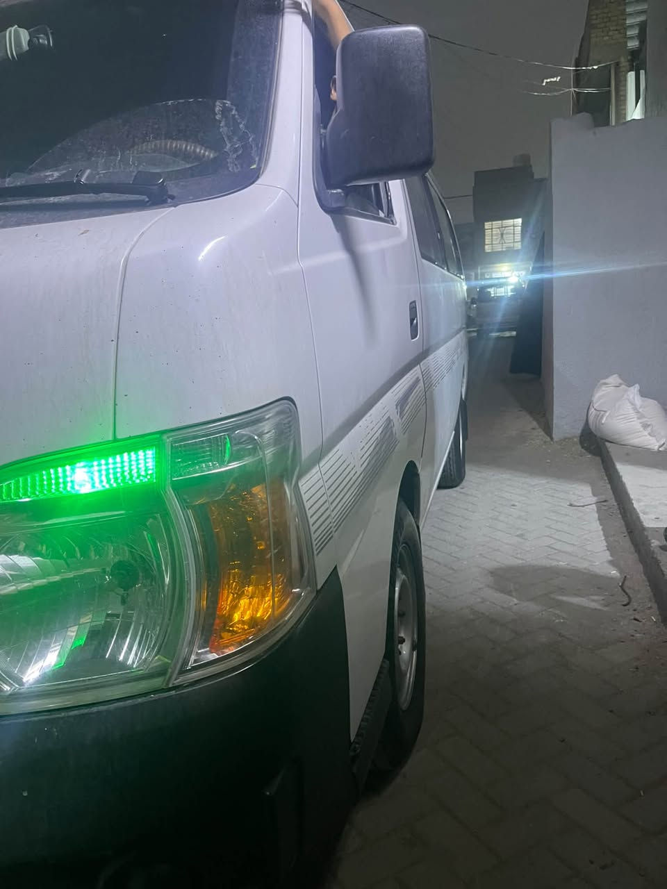 نيسان • ٢٠١٣ • رقم بغداد