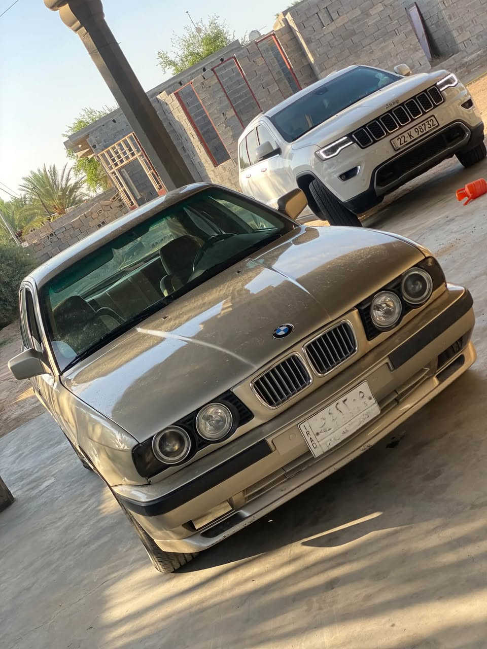 بي ام 500 محرك صقر دبل فانوص يشك الكاع السياره نضيفه حيل مشكلتهه الكير منمر ٣ مينطي نمر كالولي العقل 
السياره صبغ فقط ما بيهه قطره خويي او ضربه 
السعر 45 ورقه *********** المو شراي لا يخابرني
