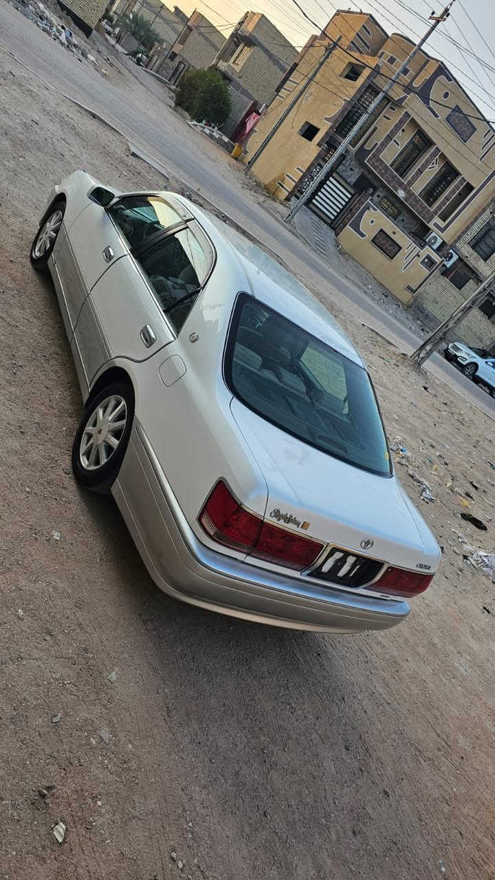 السلام عليكم 
ملكه للبيع. بيع مستعجل قرار 102 السياره فول مواصفات شاصي 75
 4 دكم ستيرن كهربائي 4 كشنات كهرباء. تبريد خلفي ثلاجه برده خلفيه السياره على وضع الشركه السياره كفاله دافع كمرك ومسقطلها رقم ومستلم القرص مالتها ماشيه 90000 السياره جاهزه مكينه ديفور الكبير وحداديه وتخم تاير وتبريد السعر 140 وبيها مجال بسيط 
***********
