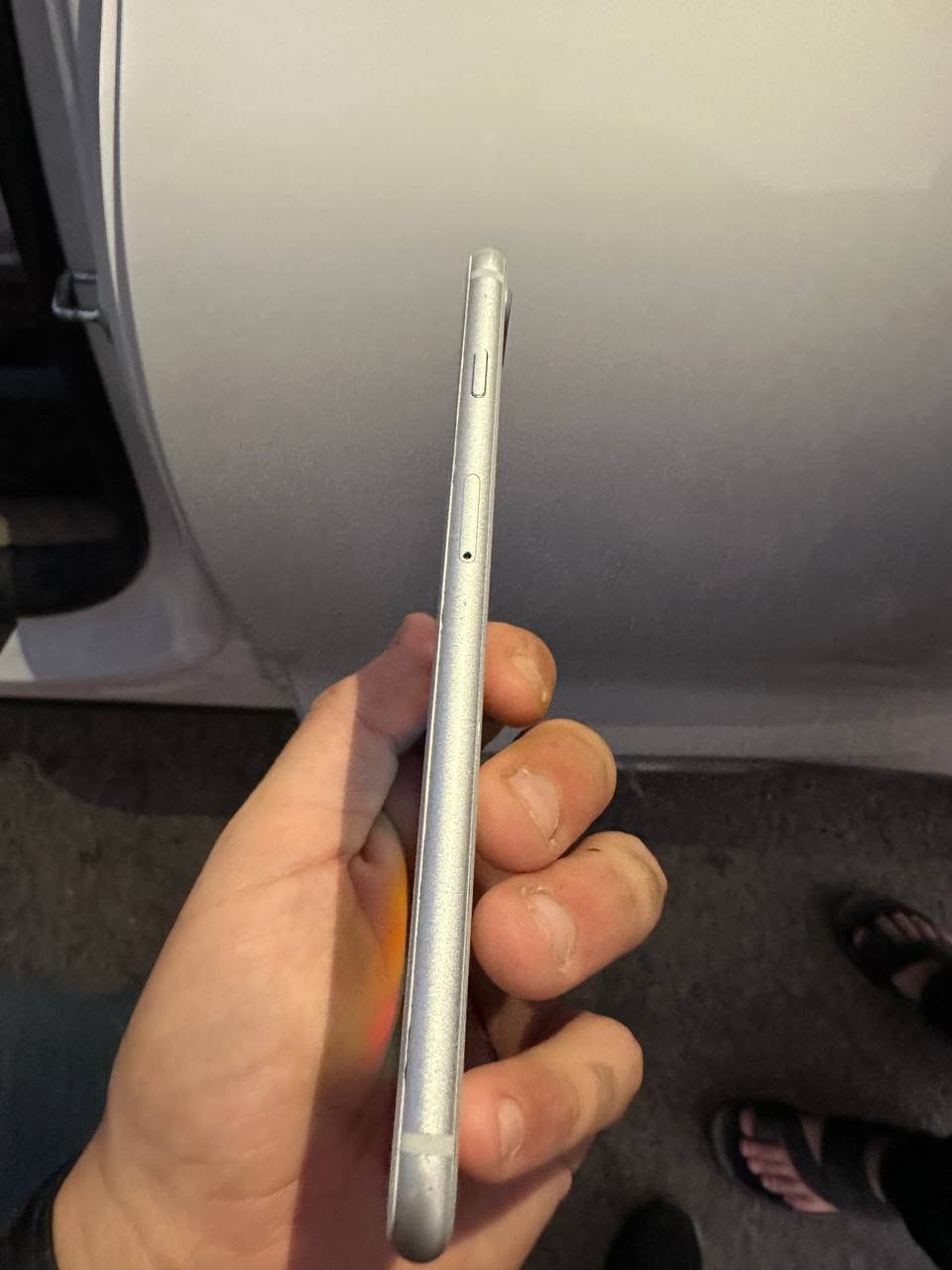 إعلان بيع آيفون 8 Plus
آيفون 8 بلس (iPhone 8 Plus) نظيف وجاهز للاستخدام.
المساحة: 256 جيجابايت (سعة كبيرة جداً تكفي لكل الصور والتطبيقات).
البطارية: مبدلة حديثاً وبأداء ممتاز.
الحالة العامة: الجهاز يعمل بشكل ممتاز، الظهر والأطر بحالة جيدة جداً، مع وجود فطر بسيط في زاوية الشاشة العلوية لا يؤثر على اللمس أو الاستخدام.
النظام: محدّث لأحدث نظام يدعمه الجهاز.
السعر: 125 ألف دينار
المكان: كربلاء
التواصل: ***********
