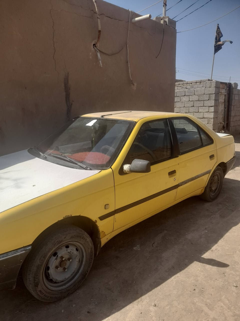 سلام عليكم
سياره للبيع بيجو 
سعر 9 اورق بيه مجال 
عنوان ناصرية قضاء دوايه
***********

