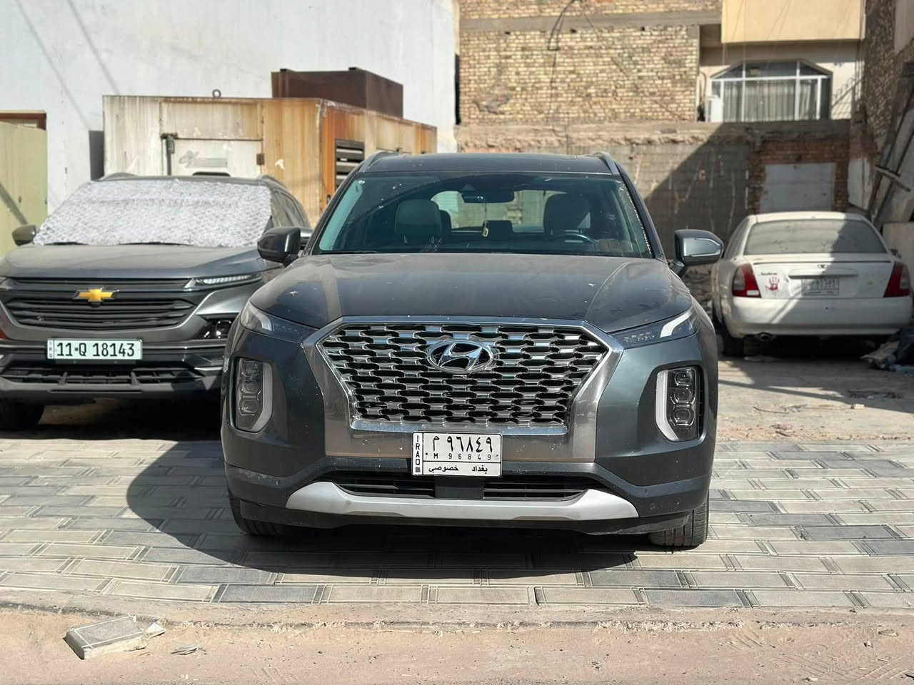 السلام عليكم
بلسايد 2020 حادث قطعة وحدة بدون دواخل فقط بنيد  رقم بغداد باسمي ماشية 37 فقط بعدها بحالة الوكالة 

المواصفات 
كشنات جلد 
تدفئة بالكشن 
هيتر بالستيرن 
هيتر بالمري 
تبريد ٣ قطع 
فتحة سقف 
تحديد مسار 
تعتيم 
كشنات خزن ميموري 
وبعد بيها هواي مواصفات مراح اذكرهن معروفات 

السعر 235 $مكاني حي الحسين بغداد الكرخ 

*********** بي واتساب هم
