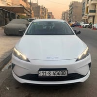 سيارة bydseal 2025  سيل 5 ماشية 17 الف نظيفه  بيها بارد جاملغ امامي عك...