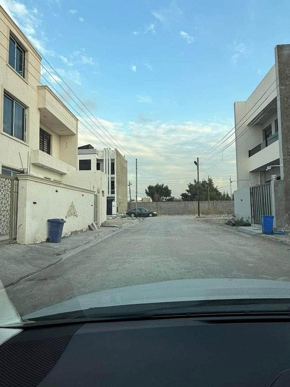 مجمع الضباط • شارع المطار • بيتين ١٠٠م