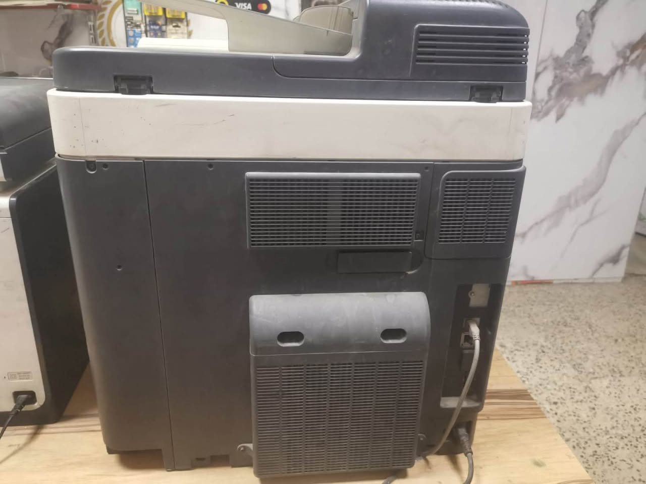السلام عليكم طابعه للبيع
السعر 175 وبيها مجال بسيط 
مكان بغداد 
***********
